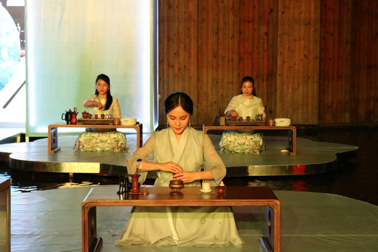 China Community Culture & Art Hotel Циндао Экстерьер фото